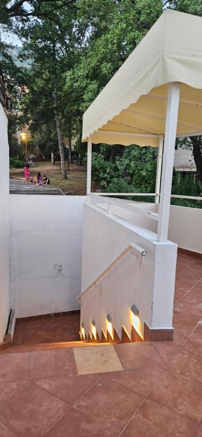 Sea View Apartment Aria Petrovac Екстериор снимка
